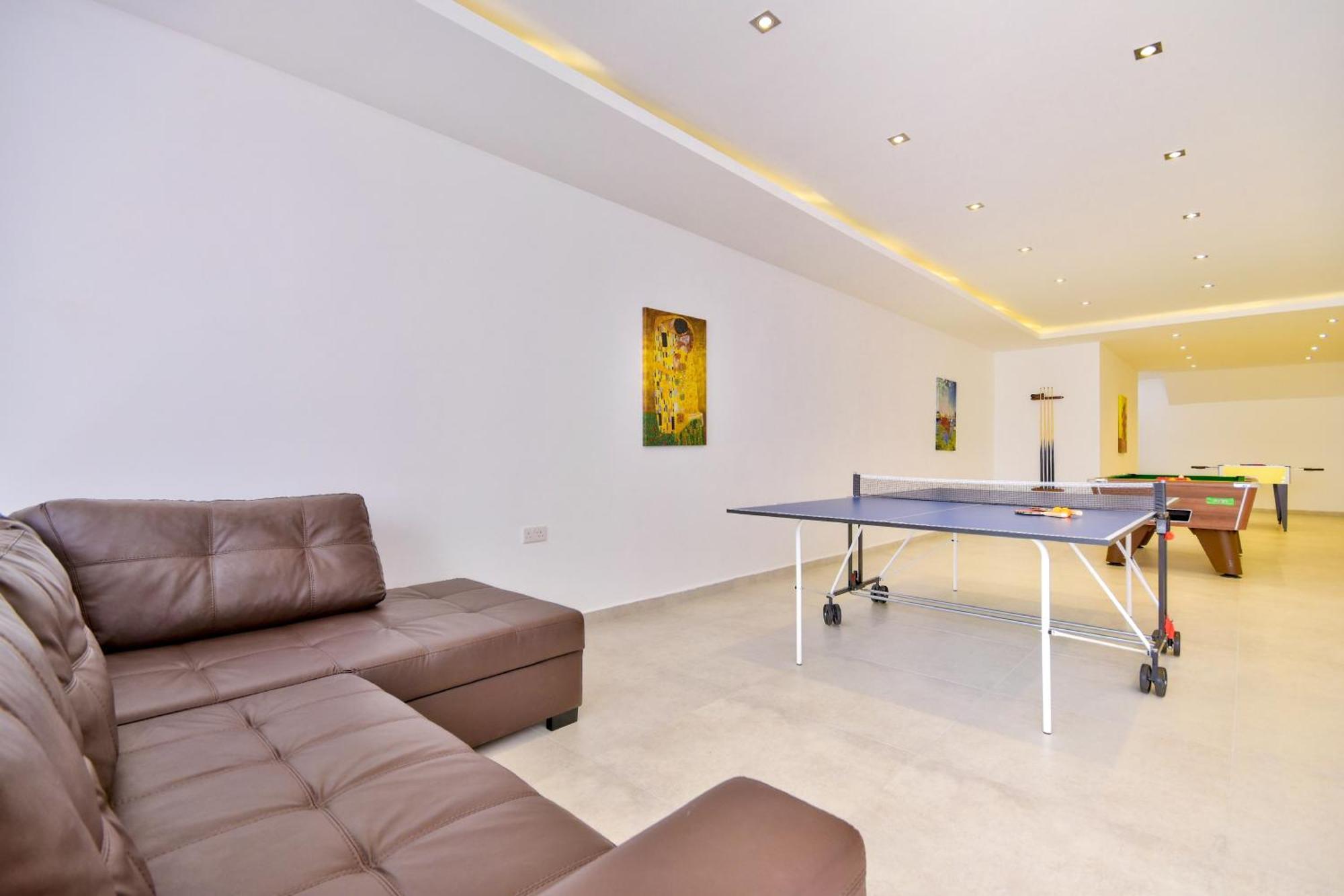 Villa Goa - By Luxury Villas Malta メーリッハ エクステリア 写真